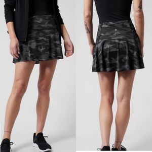 Athleta Ace Printed Tennis Skort, Camo Large